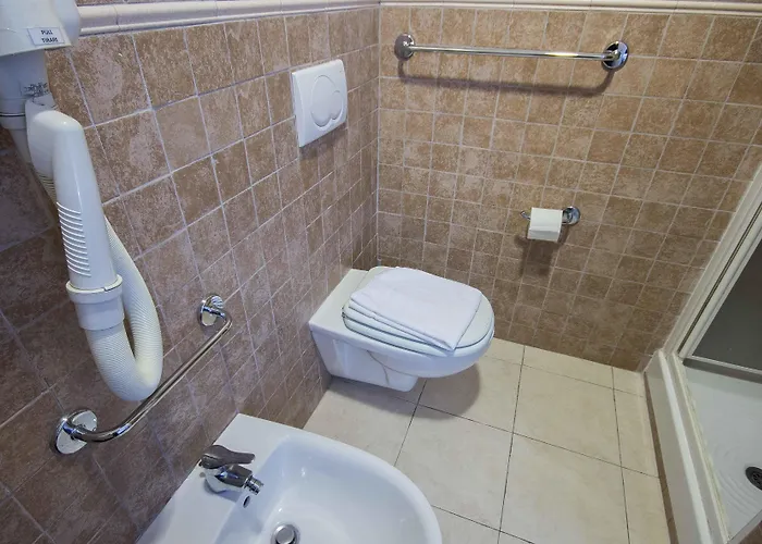 The Tramp בית הארחה לה ספציה