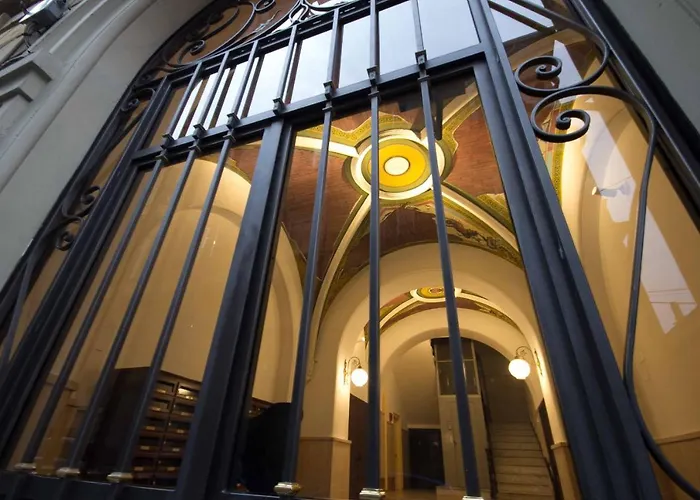 The Tramp בית הארחה 3*